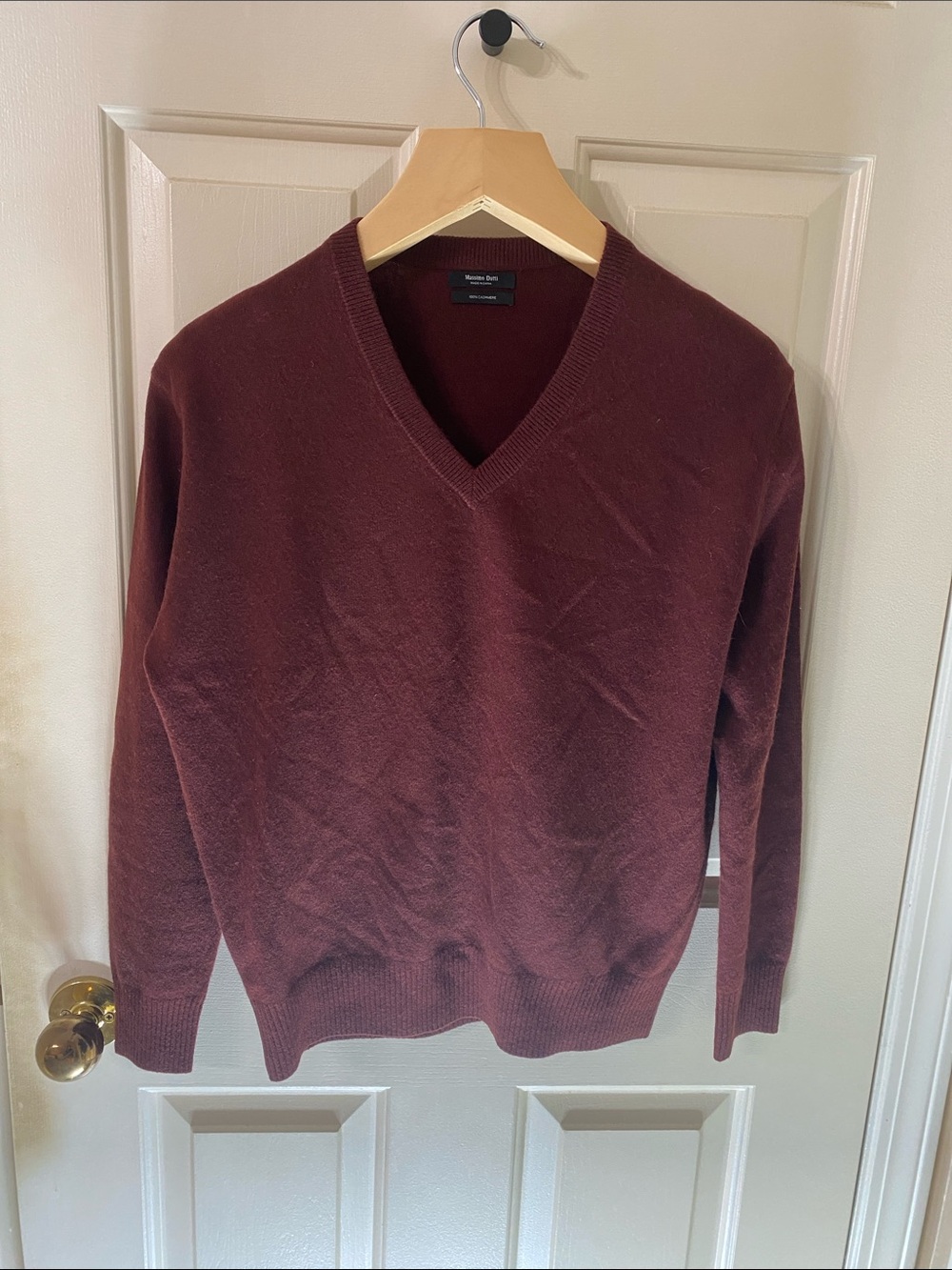 Massimo Dutti Women’s V-Neck Sweater in Burgundy
